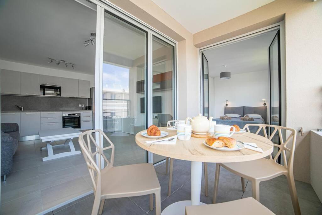 Appartamento Marina Bay Antibes Esterno foto